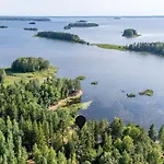Unelmien Merenrantamoekki - 1,5h Helsingistae Semesterbostad Pirtnuora