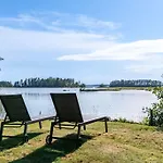 Unelmien Merenrantamoekki - 1,5h Helsingistae Semesterbostad *